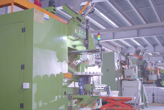 机加车间华莱设备